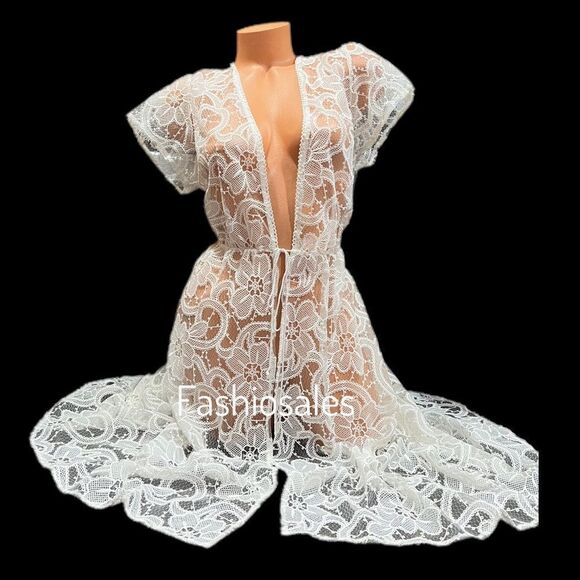 Victoria’s Secret embroidered lace high-low Kimono - Picture 3 of 13